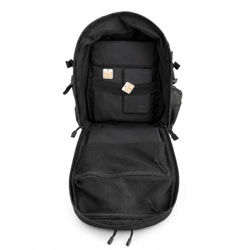 Apertura clamshell y organización interior de la mochila RUSH ADVANCE